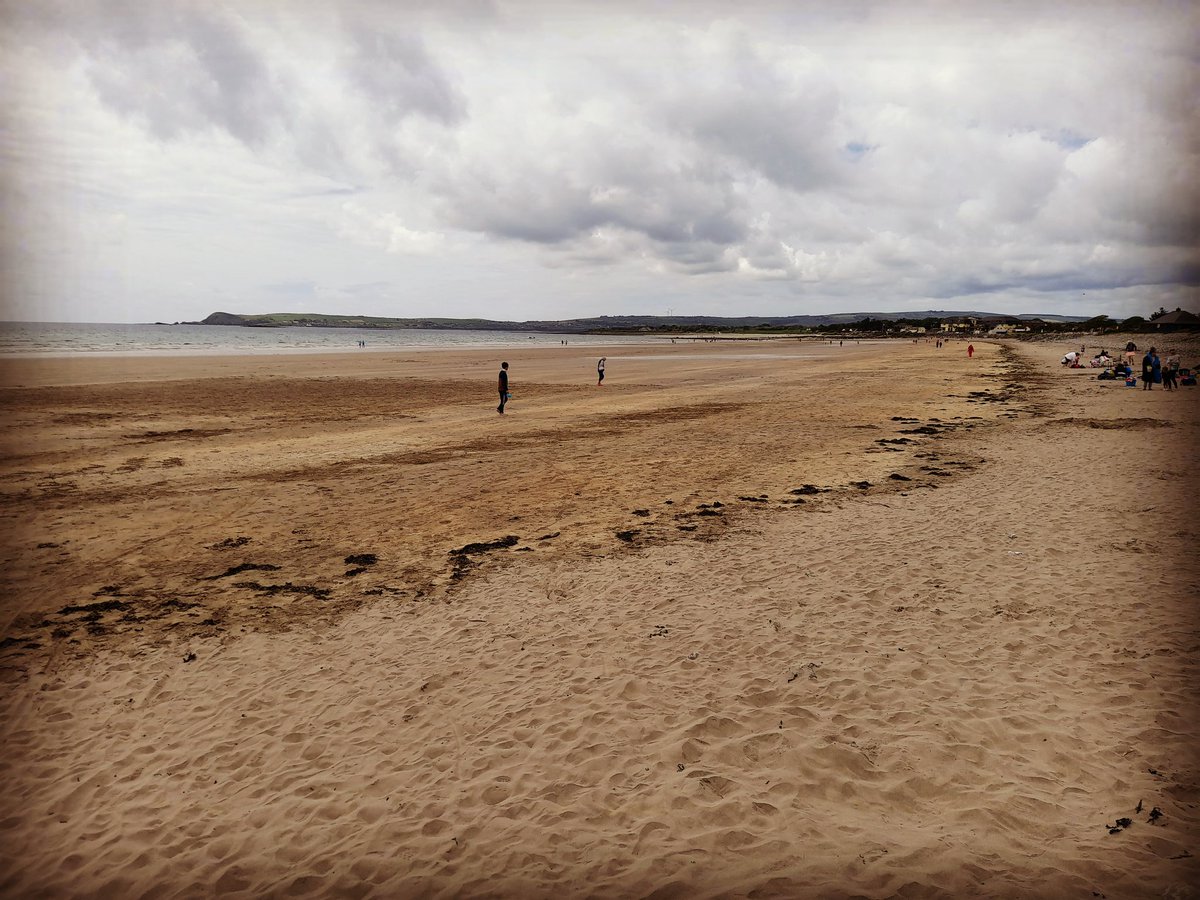 PaulOBrienKil's tweet photo. No better place to be on a Bank Holiday Monday than #CloneaStrand #Waterford https://t.co/5leH6vElTM