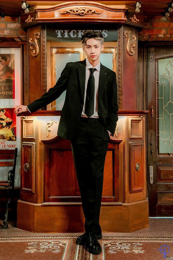 HarSnowy's tweet photo. #스물여섯의_여름을_진혁해
#Happy26thJinhyukDay
Happy birthday to my baby sun!!!!
Thank you for keeping work hard on music💗 https://t.co/kDBJRl6DEb