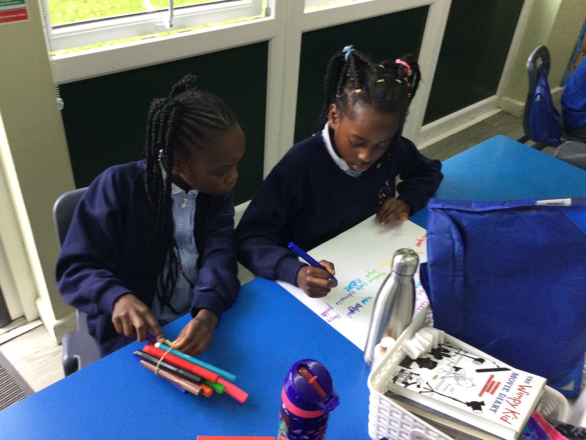 MrsCravenSTM's tweet image. Using a thesaurus in English to create a word bank for the perfect pet. #thebarnabusproject