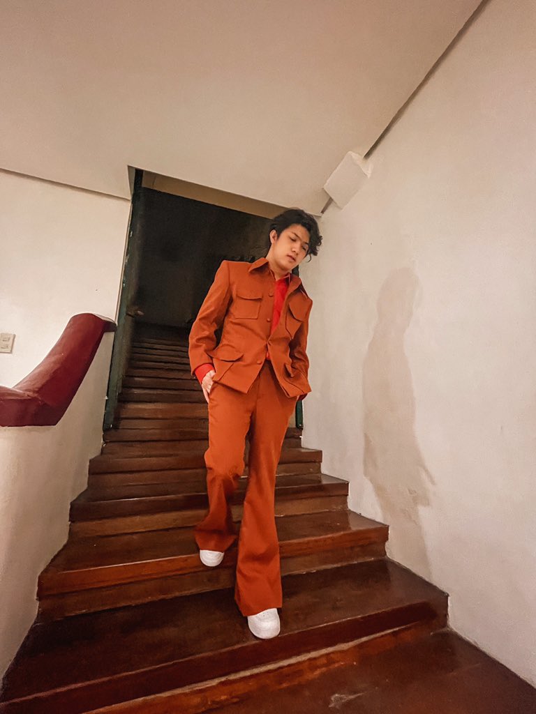 ranzkyle's tweet photo. Vintage vibes from the 70’s 🕺🏻 https://t.co/5ubg98ZDkn