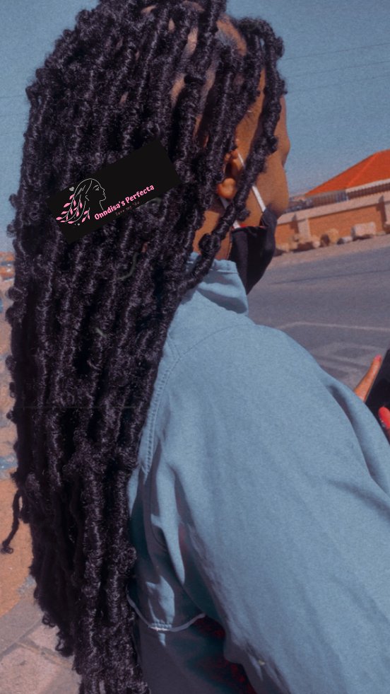 #ButterflyLocs 

12" = R300
18" = R380
22" = R450
(+FREE Hairpiece)
Touch Up = R100

-Approximately 2hrs to install
-Lasts up to 3months with Touch Ups once a month...

I'm at Randgate, Randfontein.
0780737829 
Visit my catalog for more...
wa.me/message/YSNAJV…

#GirlTalkZA