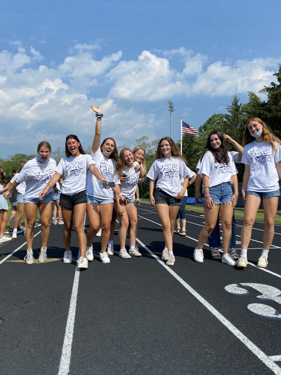 I had them as students in 8th grade and coached many of them over the last 4 years. Proud of all this class has overcome and accomplished. Best of luck to the class of 2021. You’re genuine, hardworking and fun - one of my favorites classes to date! 👩‍🎓🧑‍🎓<a href="/skhsrebels/">South Kingstown High School</a> @ChipPhD