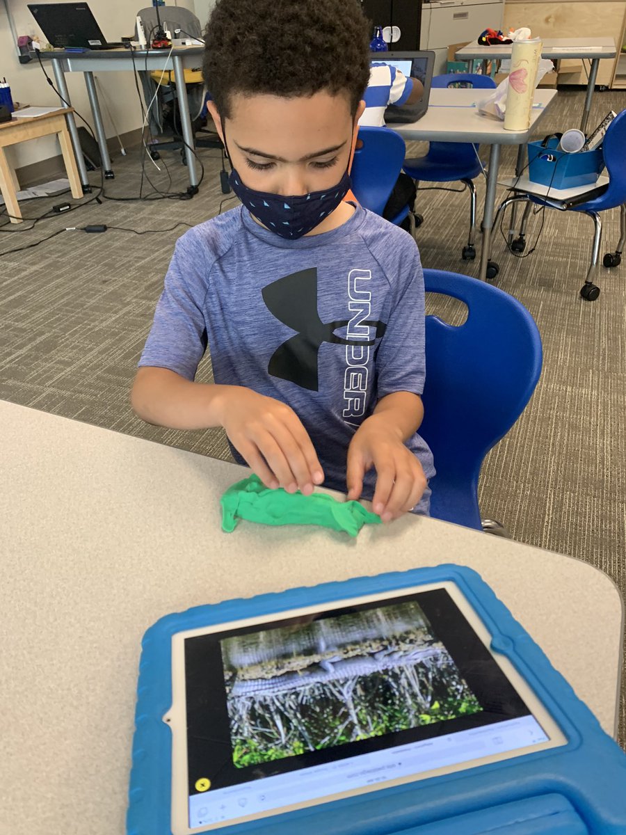mrwarholik's tweet photo. Animal sculpture day. #coachedproject @BrooksMuseumsES https://t.co/VLo7iljqny