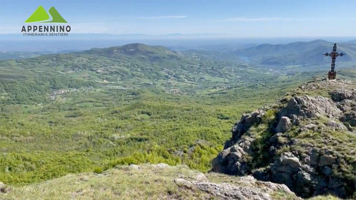 davide_e_galli's tweet photo. Riparte "#Appennino - itinerari e #sentieri" su #DodiciTvParma, con puntata su #MonteMenegosa e #MonteLama salendo dal lato piacentino di #Teruzzi nel comune di #Morfasso.
https://t.co/fRfENsoVUh https://t.co/QN9gGkSFxj