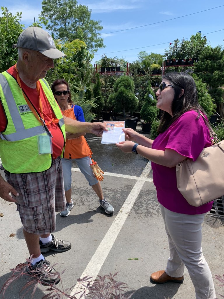 Home Depot Reading (@depotreading) on Twitter photo Garden Associate , Jim Studley receiving a Homer from District Garden Captain, Jen Scott. @JenThePlantLady <a href="/jenns2614/">Jenn ASDS #2614</a> <a href="/Mike_Attar/">Mike Attar</a> Garden Associate , Jim Studley receiving a Homer from District Garden Captain, Jen Scott. @JenThePlantLady <a href="/jenns2614/">Jenn ASDS #2614</a> <a href="/Mike_Attar/">Mike Attar</a>