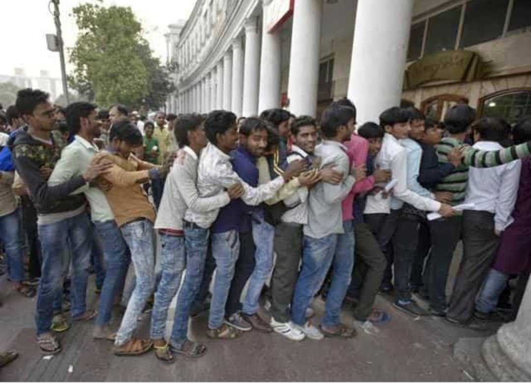 Meanwhile: #FreeVaccineForAll
Paid vaccine        Free vaccine