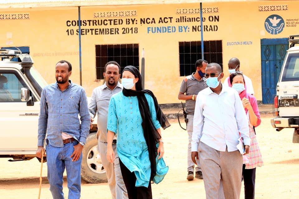 DolowDC's tweet photo. We are very grateful to have received @WFPSomalia Deputy Country Director Mss Lara Fozi who come to Dolow district on an official field visit.
Mss Lara &amp; her delegation visited different sites in Dolow district to oversee WFP ongoing &amp; ended projects.  @OCHASom @unicefsomalia https://t.co/KgE9KXzPx2