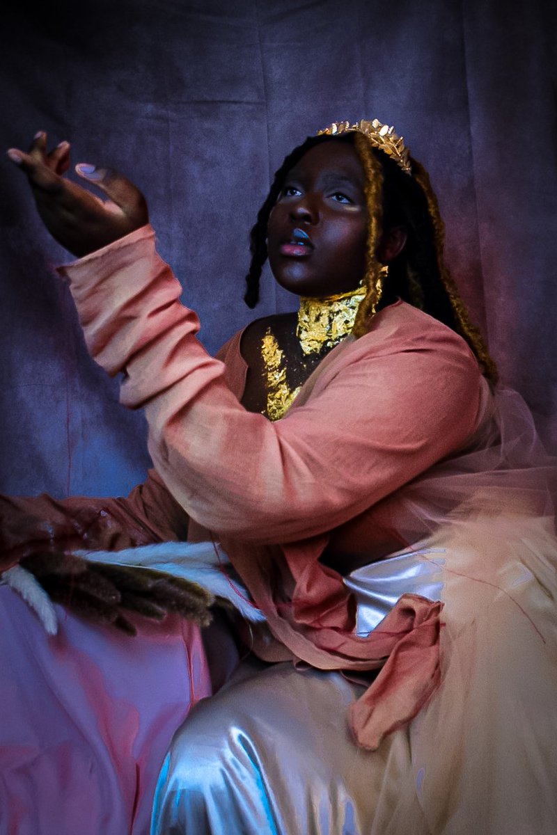 VenusAshu_'s tweet photo. Had to post a few more because I do love this shoot! #blackaphrodite https://t.co/WhHICmcCrM
