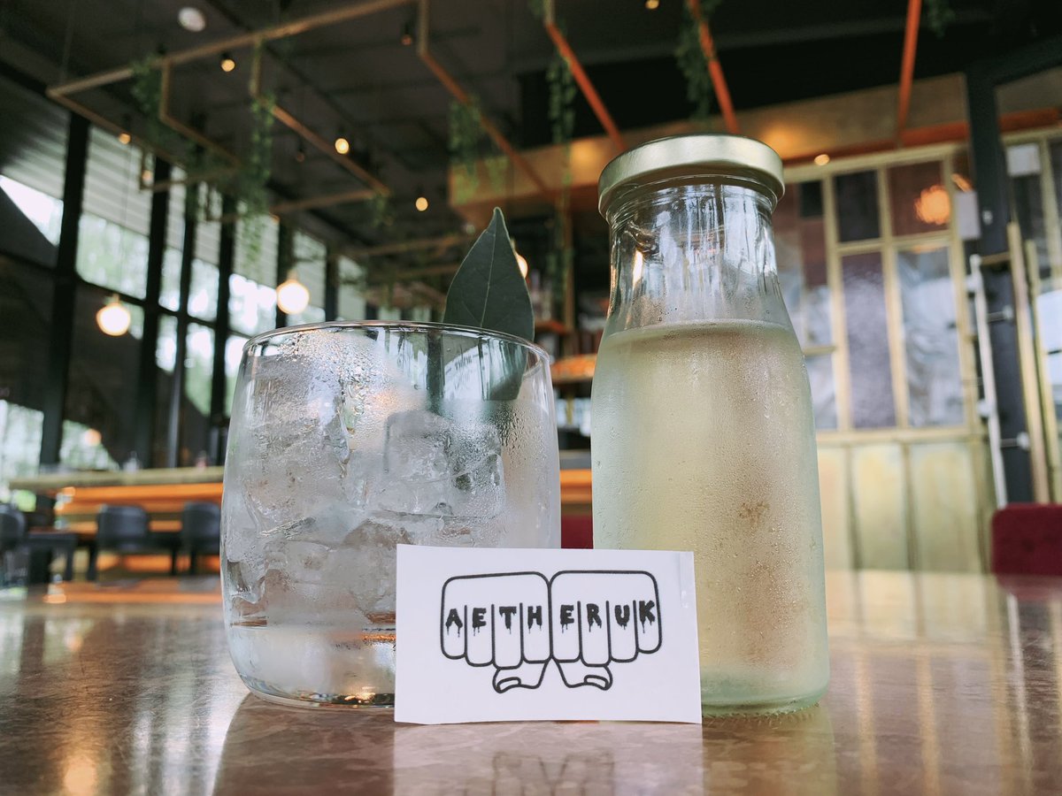 AetherBarUK's tweet photo. what do you call an angry cow? 

a milk punch 🤜🏼

#mondaythoughts #cocktails #cocktailbar #liverpoolbar #liverpoolone #jasmine #summer #SummerVibes https://t.co/7g6mH98smH