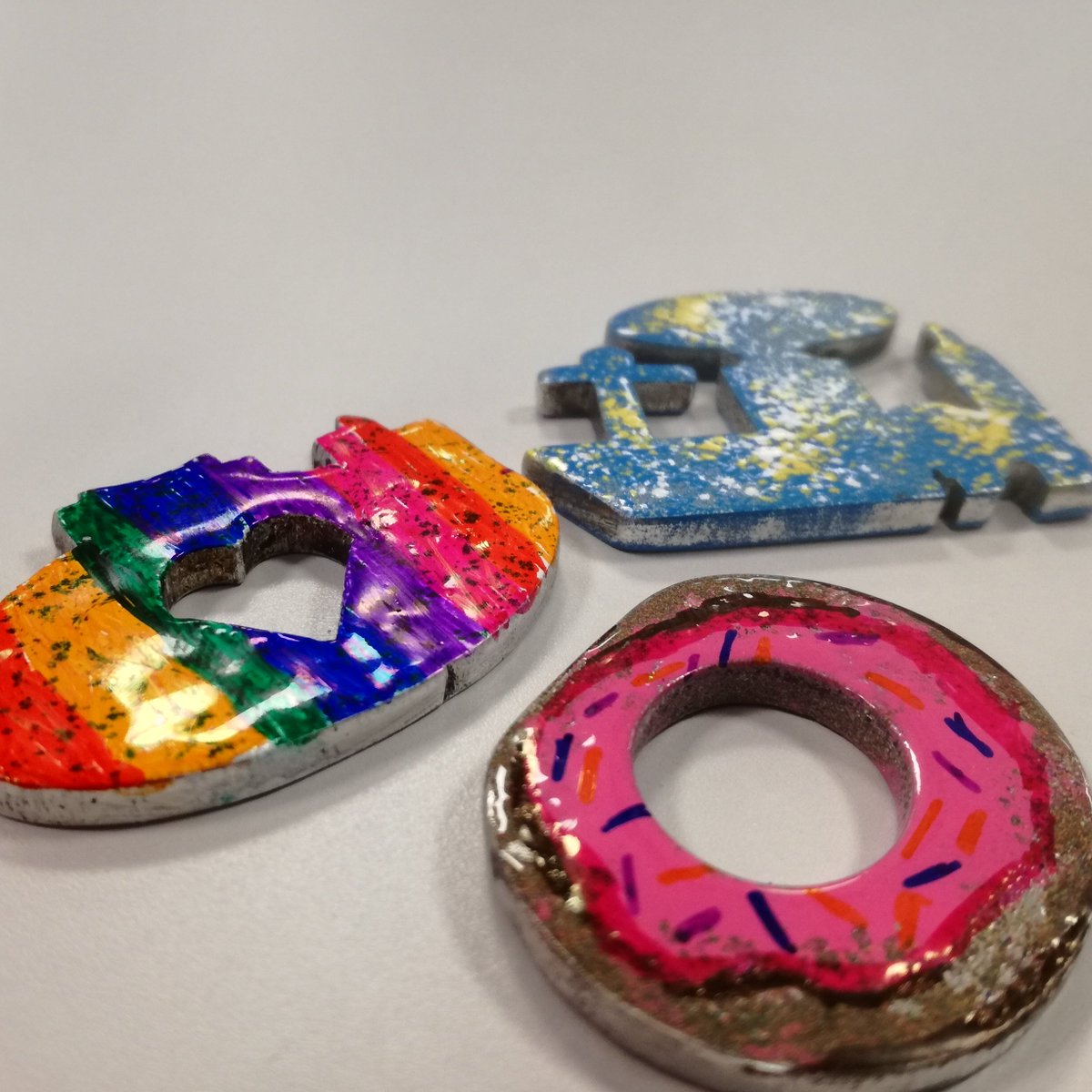 HarrisAcademyDT's tweet photo. Colour, colour, and yet more colour! 🌈

Year 7 @HarrisCEAcademy students are creating wonderfully bright keyrings, inspired by Rugby town, #pride month and food. 

#theharrisway #pewter https://t.co/fRR0kBlxgb