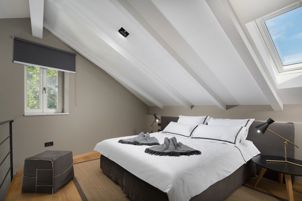 almayerhotel's tweet photo. | 𝑆𝑇𝐴𝑌 𝑖𝑛 𝑆𝑇𝑌𝐿𝐸⁠
.⁠
Getting out of bed can be tough, especially when your room looks like this! ⁠👉🏼 Check out the 🔗 link and learn more! https://t.co/ajQgPvzZc1
.⁠
.⁠
.⁠
#AlmayerHotel ⁠
#AlmayerExperience⁠
#AlmayerDesign⁠
#AlmayerMoments⁠ https://t.co/y9RfZPPtLM