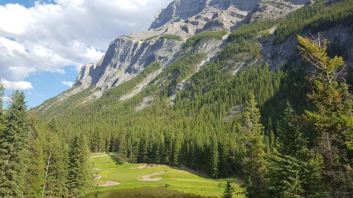 moss_carter19's tweet photo. @Golficity Definitely Banff Springs Golf Course! Most beautiful place I’ve ever played golf. https://t.co/2UcA1jKUDJ