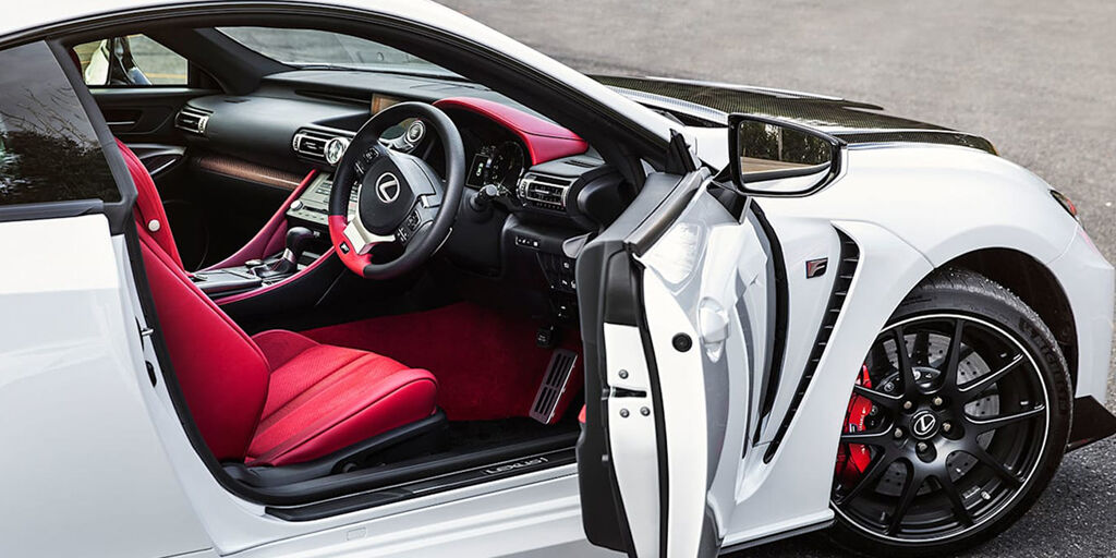 southbaylexus's tweet photo. Taking the high-performance RCF to the extreme, the #LexusRCF Fuji Speedway Edition accelerates from 0–60 mph in a mere 3.96 seconds.
https://t.co/Vy37Ofc1rZ
#LexusCars #LexusNation #LexusSociety #LexusFamily #LexusClub #LexusUSA #LexusDaily #SouthBay
📸: @LexusUK https://t.co/YCbz8O1gYT