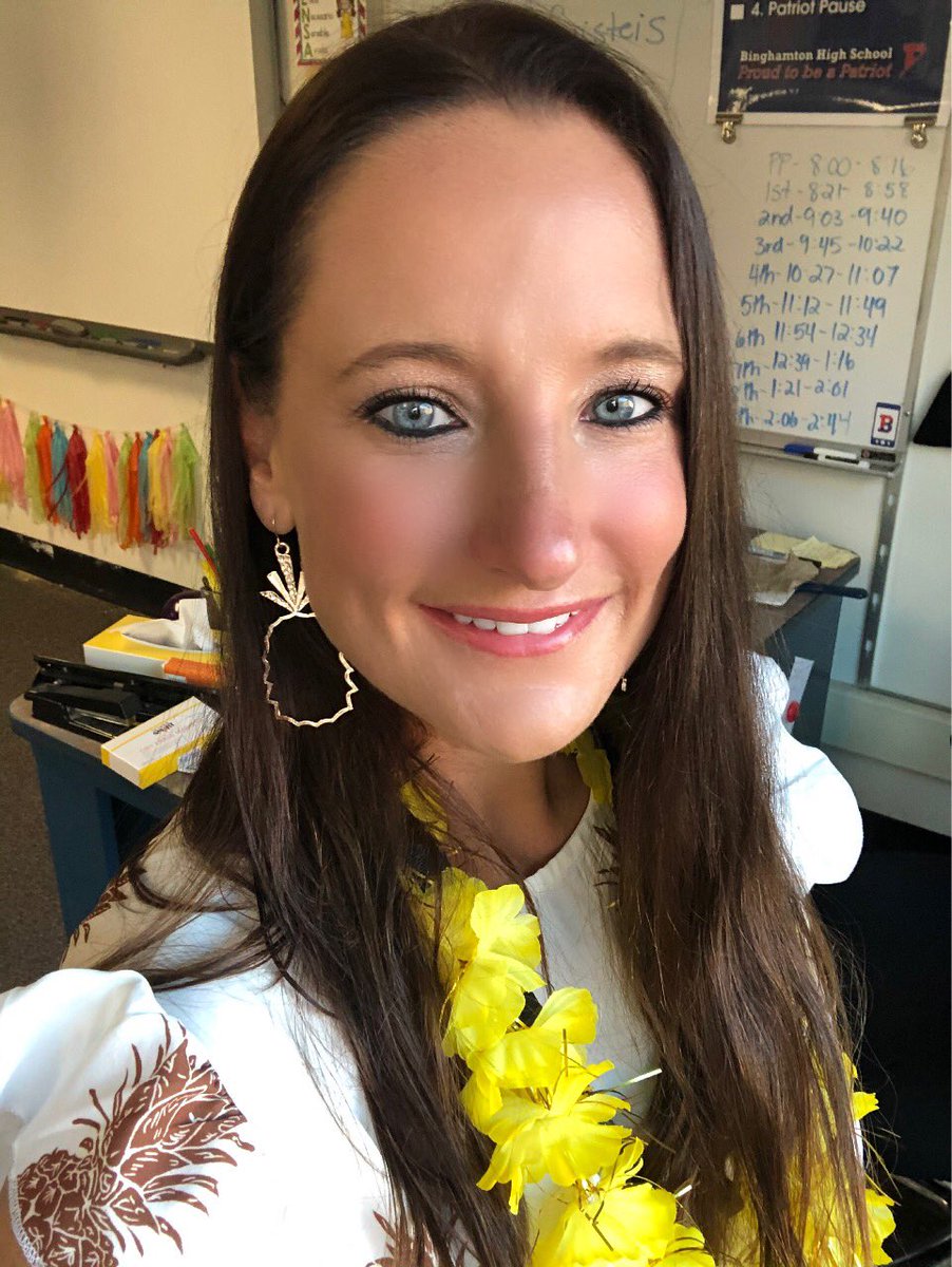 Going tropical for Spirit Week 🍍#BPatriotProud <a href="/BinghamtonCSD/">Binghamton CSD</a> #binghamtonCSD