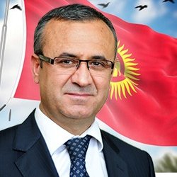 7. gün de bitmek üzere. Eşim #OrhanInandi'dan halen bir haber yok. Lütfen sesimi duyun, duyurun. <a href="/RebHarms/">Rebecca Harms</a> @tcbiskekbe
 
KidnappedIn TurkishEmbassy