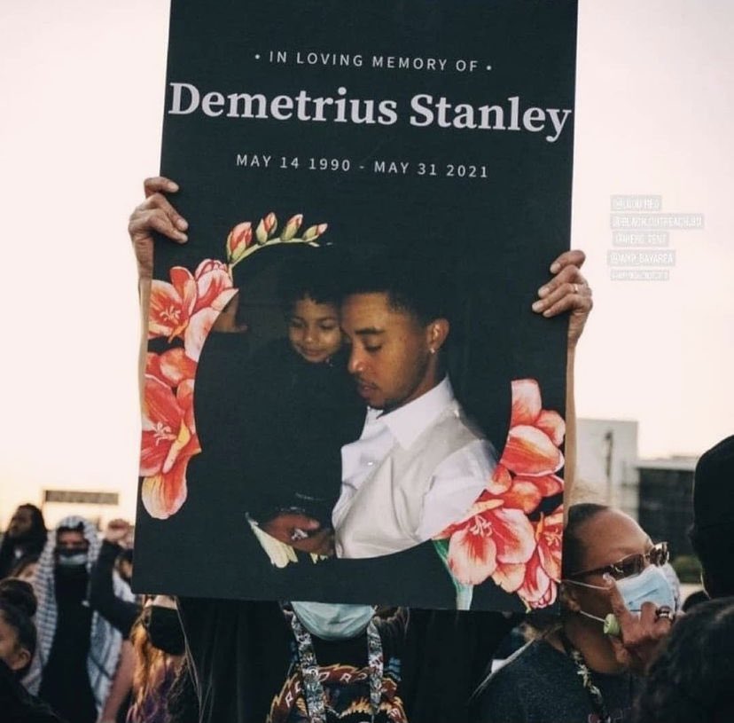 thesajidakhan's tweet photo. Enough is enough.

In the names of #DemetriusStanley, 
David Tovar, 
Philip Watkins, 
Jacob Dominguez, 
Rudy Cardenas, 
Antonio Guzman Lopez, 
Anthony Nunez 
and all other people killed by police in Santa Clara County… 

Thread. https://t.co/Fcu9HtNaOb