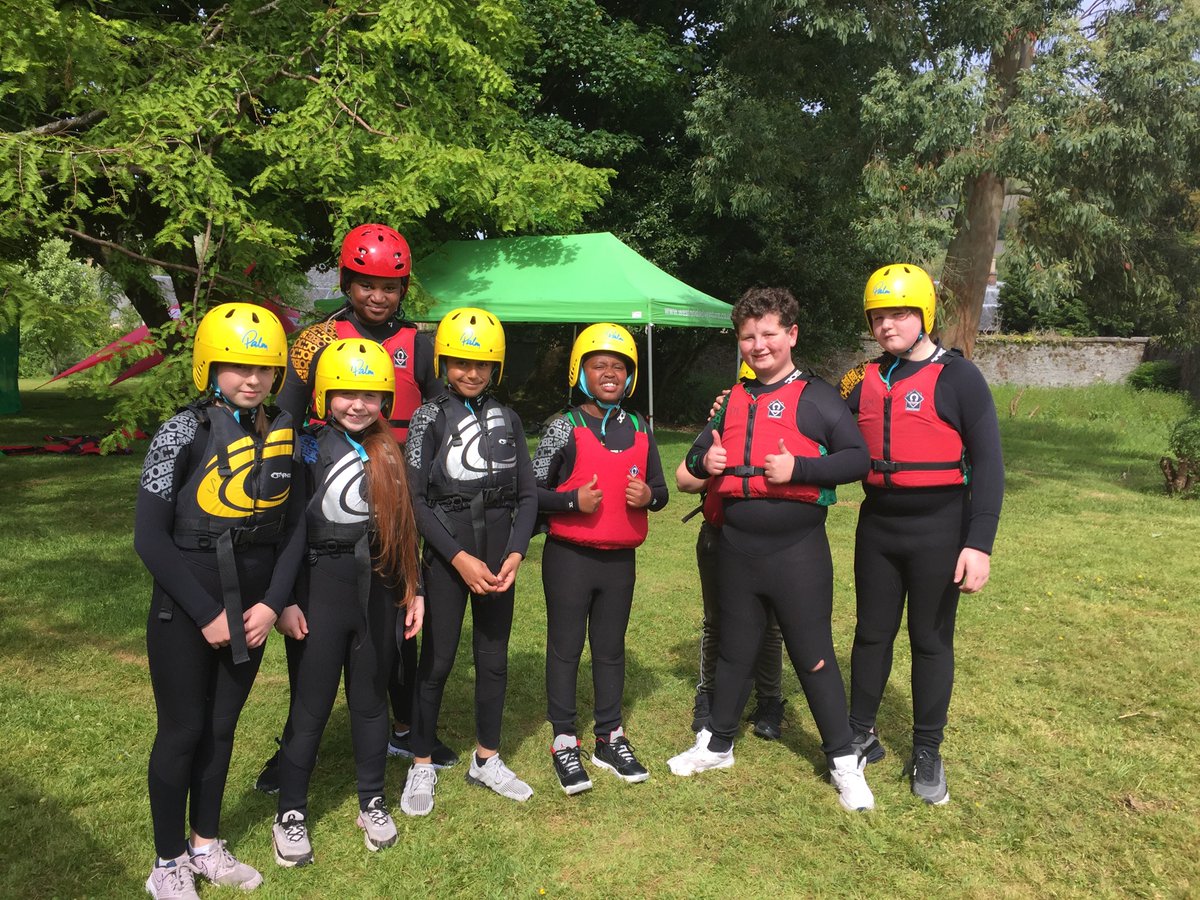 MrsWhite_CCPS's tweet photo. The @CorpusChristi_K P7s all loved their first day of their #westendadventure experience at Loch Lomond. Paddle boarding, kayaking, bushcraft and archery! 🛶🏹🏄🏾‍♂️ https://t.co/rQ0ySO8XUV