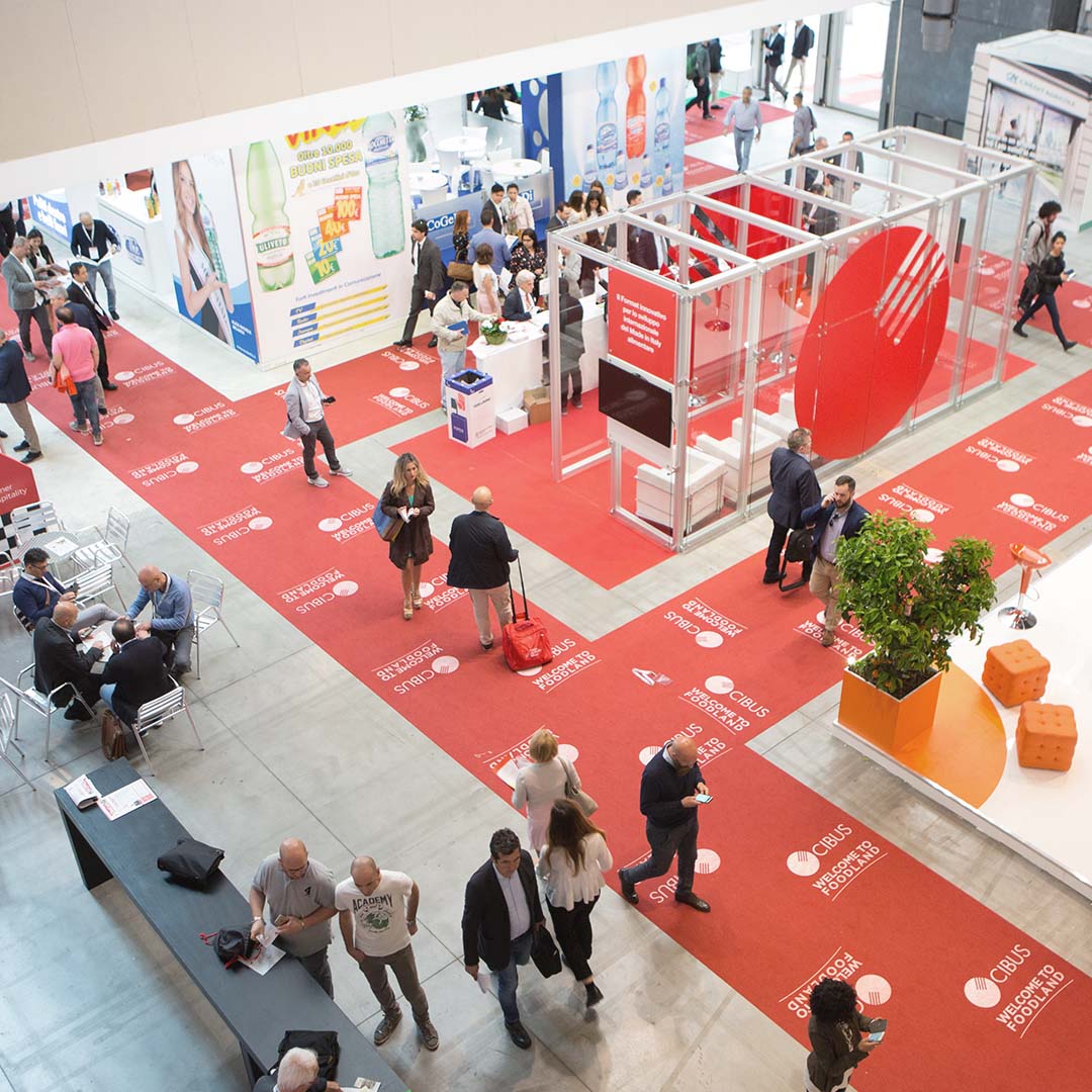 Ora è ufficiale: l'agroalimentare Made-in-Italy riparte da Parma! Appuntamento con <a href="/CibusParma/">Cibus International Food Exhibition</a> dal 31/8 al 3/9. Attesi 2.000 espositori e almeno 45.000 visitatori professionali. E ci sarà anche #CibusOff #ParmaCityOfGastronomy