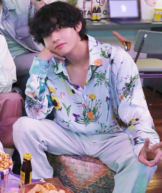Taehyung. tweet media