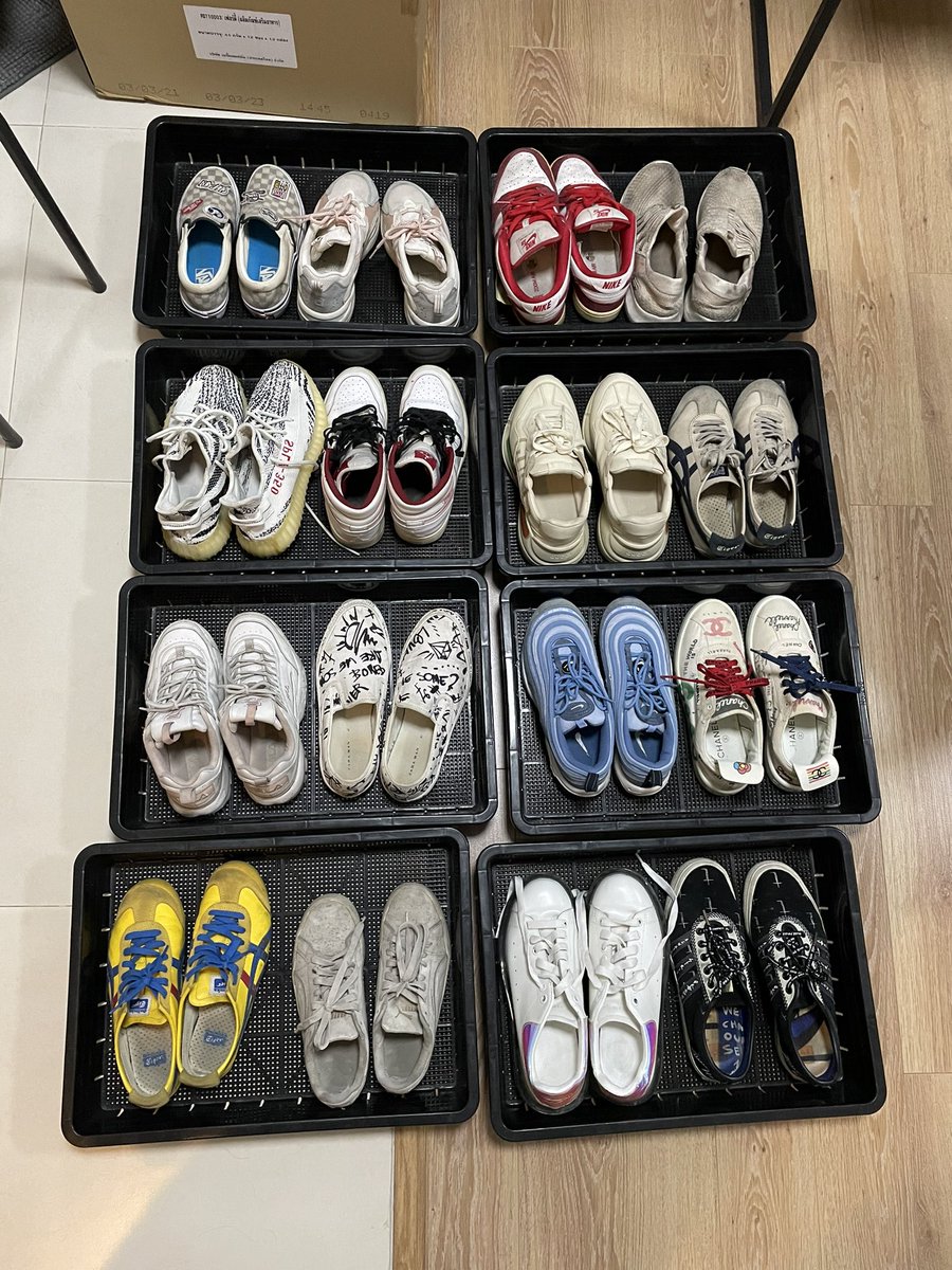 MKunpot's tweet photo. ซักรองเท้ารอ wwdc #cleanedby27cm #27cm #27cen https://t.co/PqXTsnt0LC