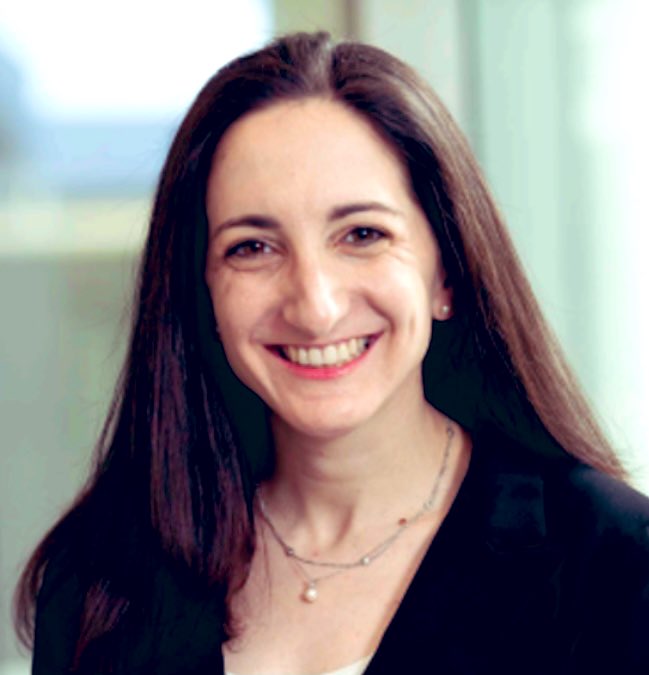 YJanjigianMD's tweet image. The future is bright for  #HER2 gastric ca pts. @LumishMelissa used 89Zr-trastuzumab PET to identify HER2 heterogeneity in gastric ca pts. Innovative work @sloan_kettering recognized by #ASCO21 Merit Award 🥇 @OncoAlert @LewisLabMSKCC @ConquerCancerFd meetinglibrary.asco.org/record/198932/…