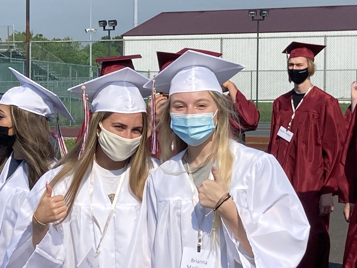 Monday’s Senior Walk highlights a week of activities for the Class of 2021 who will graduate from PGHS on Friday, June 11th. Congratulations!!!