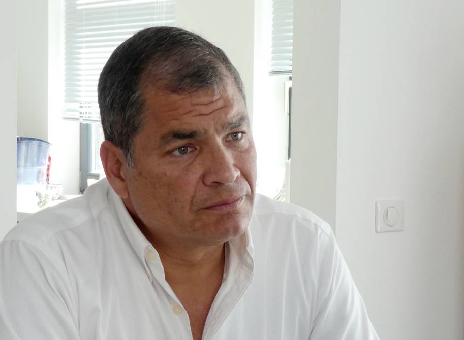 #CasoSobornos: Tribunal emite “mandamiento de ejecución” y da término de 5 días para que Rafael Correa y otros 17 sentenciados paguen reparación ► ow.ly/jL4N50F4FCT