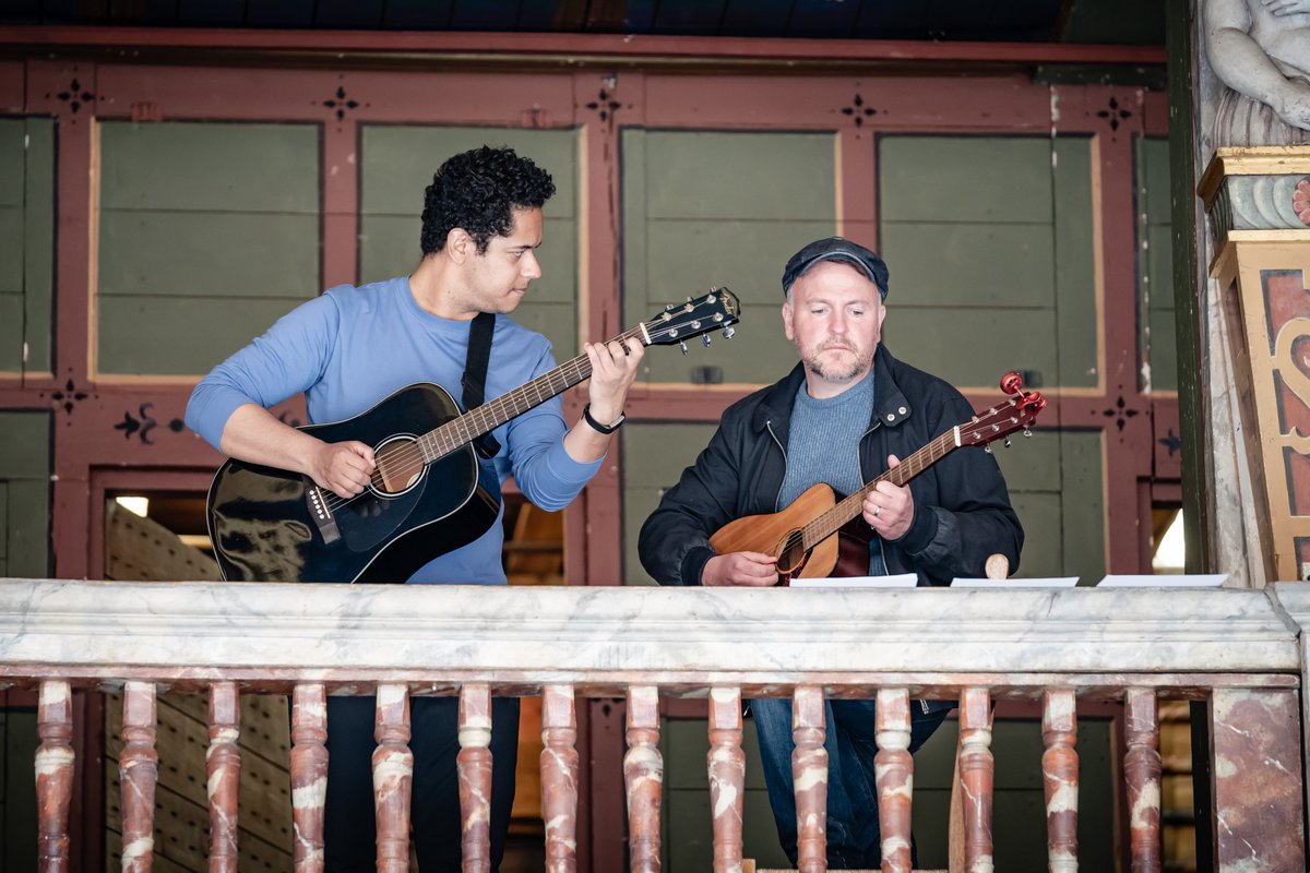 The_Globe's tweet image. Three plays
Eight actors
46395659393* characters

Our Globe on Tour team are up for the challenge and open this week in the Globe Theatre with #AsYouLikeIt and #TheTempest!

*(OK, perhaps not THAT many, but there are a lot!)

🎟️ bit.ly/GlobeOnTour2021
📸 Marc Brenner