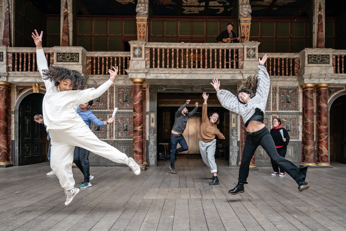 The_Globe's tweet image. Three plays
Eight actors
46395659393* characters

Our Globe on Tour team are up for the challenge and open this week in the Globe Theatre with #AsYouLikeIt and #TheTempest!

*(OK, perhaps not THAT many, but there are a lot!)

🎟️ bit.ly/GlobeOnTour2021
📸 Marc Brenner