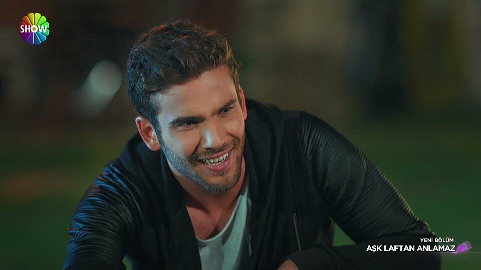 asioigle2013's tweet photo. #HayatDivinity7J #AsDor
Ohh como la mira dormir πππππ https://t.co/w2iFxcgF6S