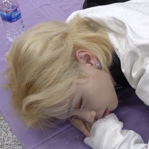 VLIXBLOG's tweet image. the kids are sleeping like angels 💤 #V #Felix