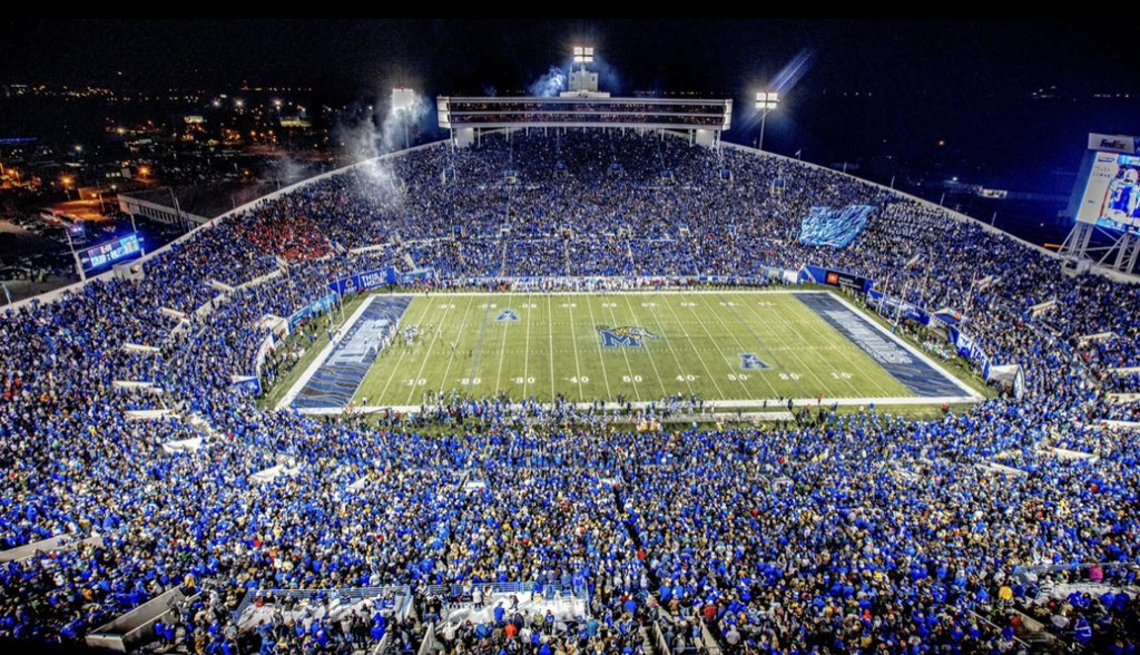bray1en's tweet photo. #AGTG Very excited and blessed to receive an offer from the University of Memphis!!!! @AnthonyJonesFB @CoachJames44 @rvfc10 @LockedInQB @WhiteStationFB #MOHNTIME https://t.co/UsaCUc9hEn