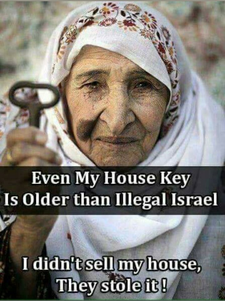 kabeermaitheen's tweet photo. " Even my house key is older than illigal apartheid regime."

#Palestine #Quds #jeffa #silwan #Gaza #SheikhJarrah #jerusalem #standwithpalestine https://t.co/GLmNgeff34