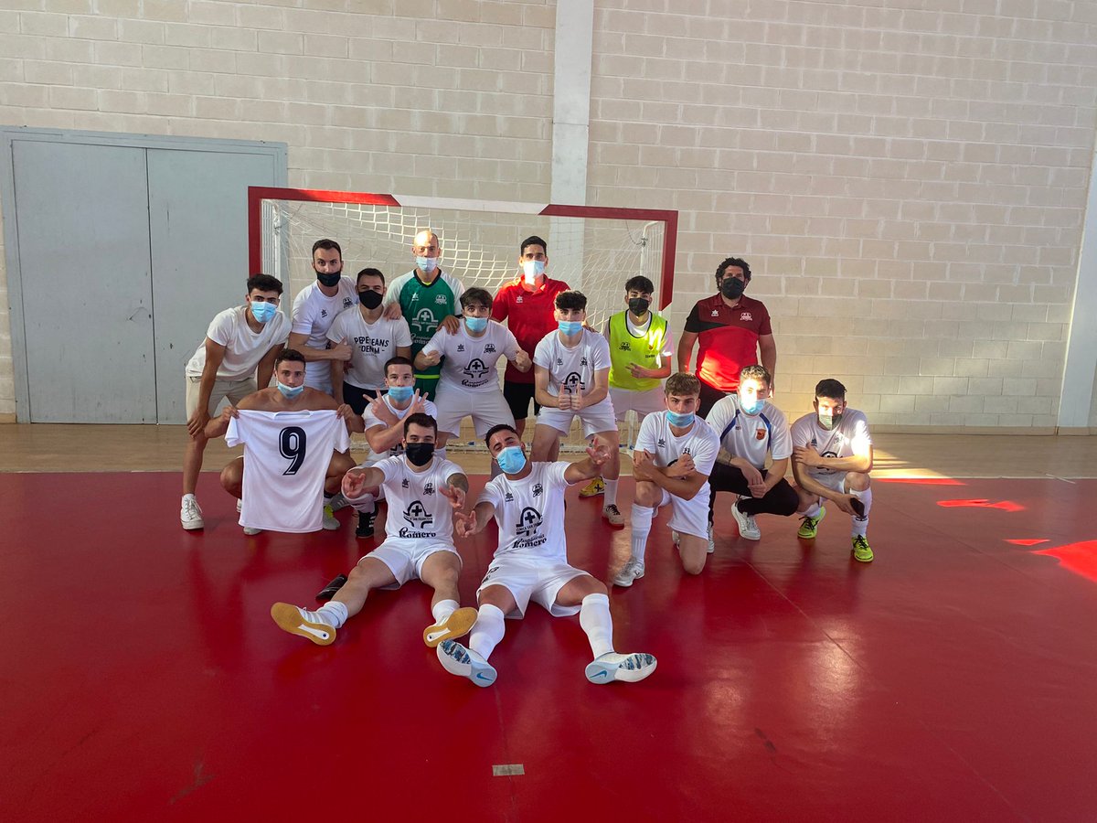 Impresionante EQUIPO.Terminamos invictos en casa.Ayer nueva victoria por 6 a 2 contra mazarron. Último esfuerzo chicos.seguimos nuestro camino CAMPEROS. <a href="/muleo1/">muleño</a> <a href="/IvnPrezCalixto1/">Iván Pérez Calixto</a> <a href="/Javi_Garcia59/">Javi García</a> <a href="/Ayto_Campos/">Ayuntamiento Campos Del Río</a> <a href="/josebae47170450/">FUTSALMUR</a> <a href="/JuanjoMunuera/">Juanjo Munuera</a> <a href="/Juaan_gp/">Juan García</a> <a href="/Jero03384968/">Jero Valverde</a> <a href="/poncce96/">Miguel</a>