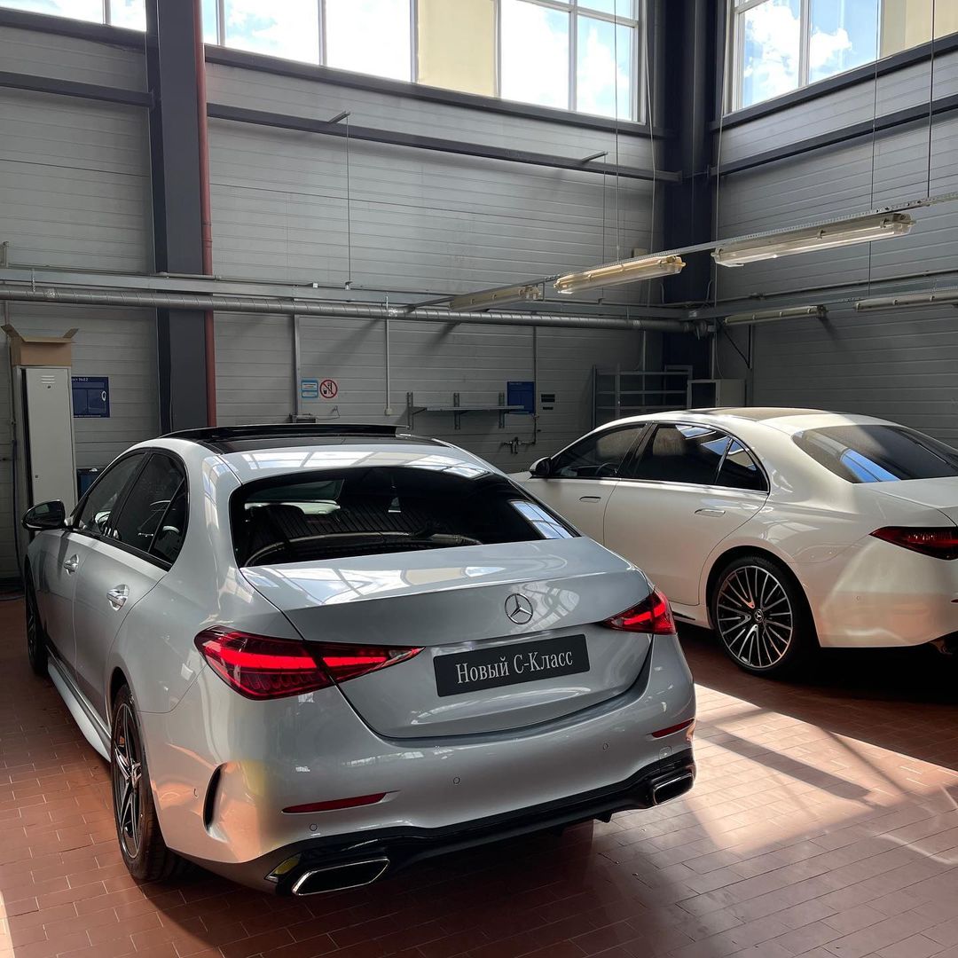 mbmaybachfans's tweet photo. Shark face: The new C-Class W206 π¦ Rate it 1-10!
πΈ: @young_sk9 / @santanya
#mercedesbenz #mercedesamg #w205 #c63s #c63samg #c63 #c63amg #c63sestate #c63wagon #mercedesbenzmaybachfans #cclass #ccoupe #c43amg #c43coupe #w206 #newcclass #c63cabriolet #c63scabriolet #4matic #w204 https://t.co/avRdQDywAL