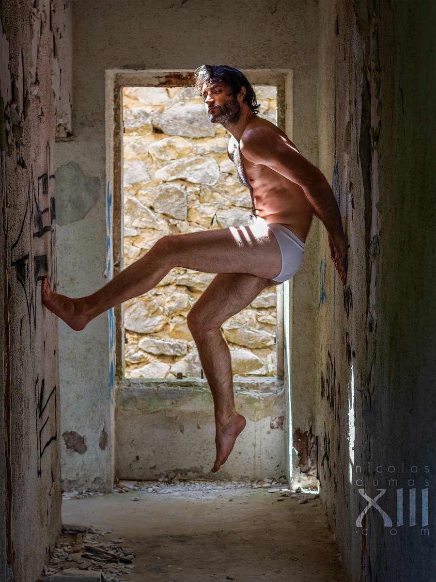 ndXIII13's tweet photo. Urbex
#urbex #urbexmale #malebrief #bulge #MaleArt #malemodel #withebrief #underwearman @popandfilms 

more on https://t.co/qeplgtm0eH https://t.co/YFk7XcGIxR