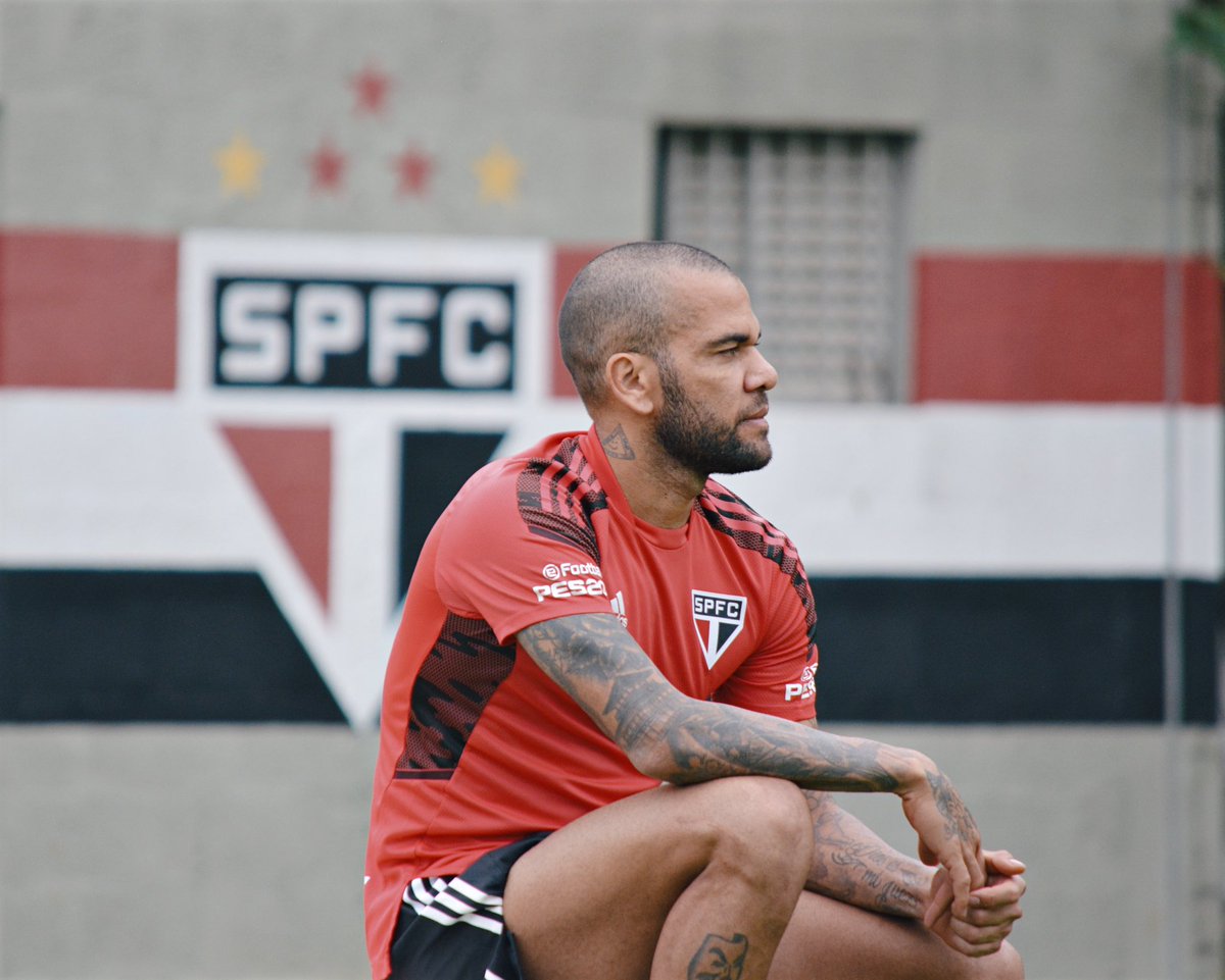 SaoPauloFC's tweet photo. 🇾🇪🤪

#GoodCrazy
#VamosSãoPaulo

📸 Erico Leonan / saopaulofc https://t.co/sLSy5LafNt