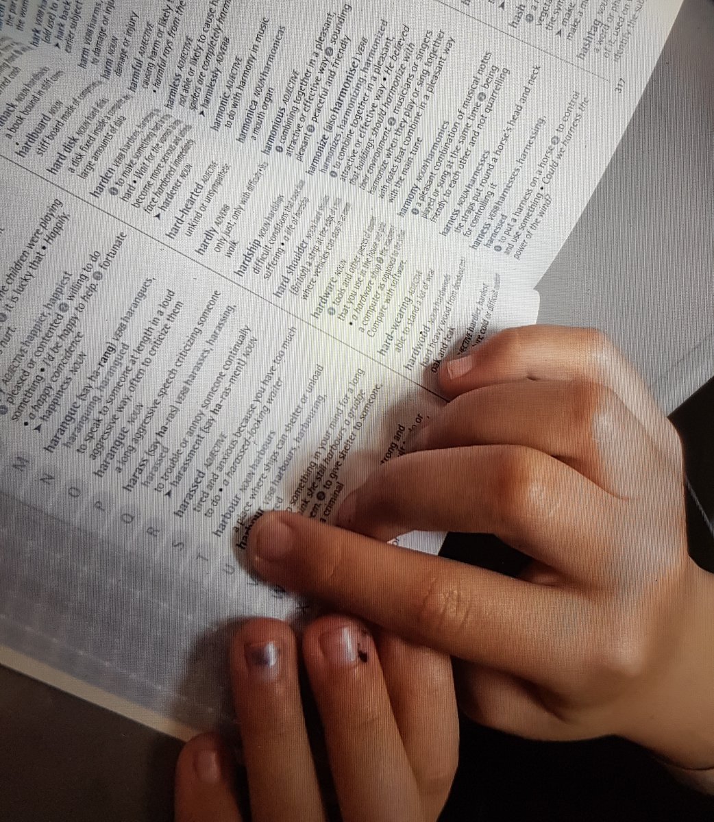 Guyhirnschool's tweet image. Today in Tigers, we have been using dictionaries to create our own glossary linked to our geography topic of seasides and coasts #geography #dictionarywork #linktoenglish #tigers #guyhirnprimaryschool