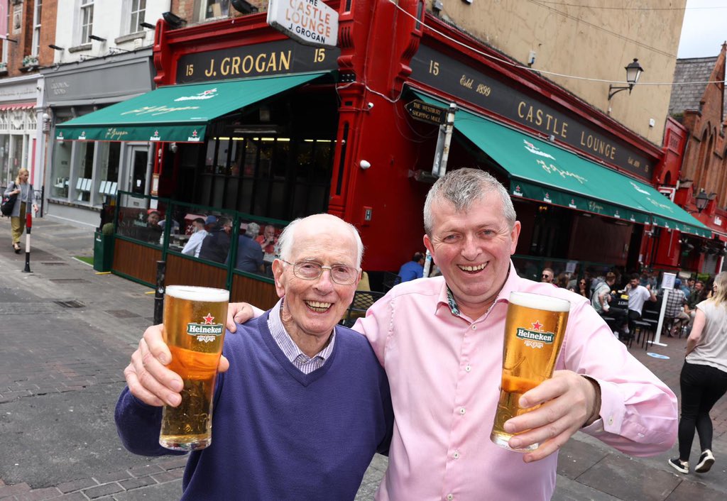 What better way to toast the reopening after 15 months, than with a fresh pint of Heineken. Cheers to Grogans owners Donal &amp; Daniel and all the pubs reopening today from all at HEINEKEN #FreshBeginnings #TogetherAgain <a href="/GrogansPub/">Grogans Castle Lounge</a> <a href="/LVADublinPubs/">LVA</a> <a href="/VFIpubs/">VFI</a>