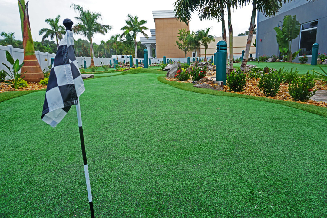 BigShotsVB's tweet photo. The calm before the storm. ⛳ Our LittleShots putting course is ready for a summer of fun! 

From Kids Camps Monday through Friday, to weekend fun with friends and fam, our putting course is ready for you! 

#BigShotsGolf #EatDrinkGolf #GolfCamp  #SummerCamp #VeroSportsCamp https://t.co/Skun22poj7