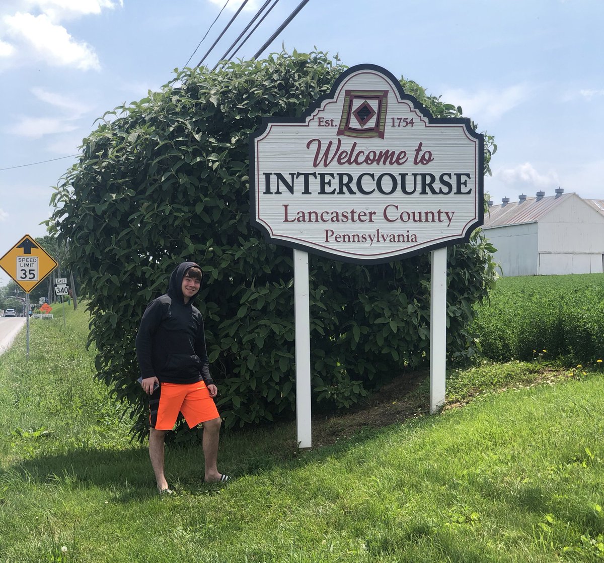 TwoCentsPence's tweet photo. guys my family is on a roadtrip and just pulled over to take a picture of my 15 year old brother w this sign &amp; I’m crying https://t.co/bWLQKgZDz2