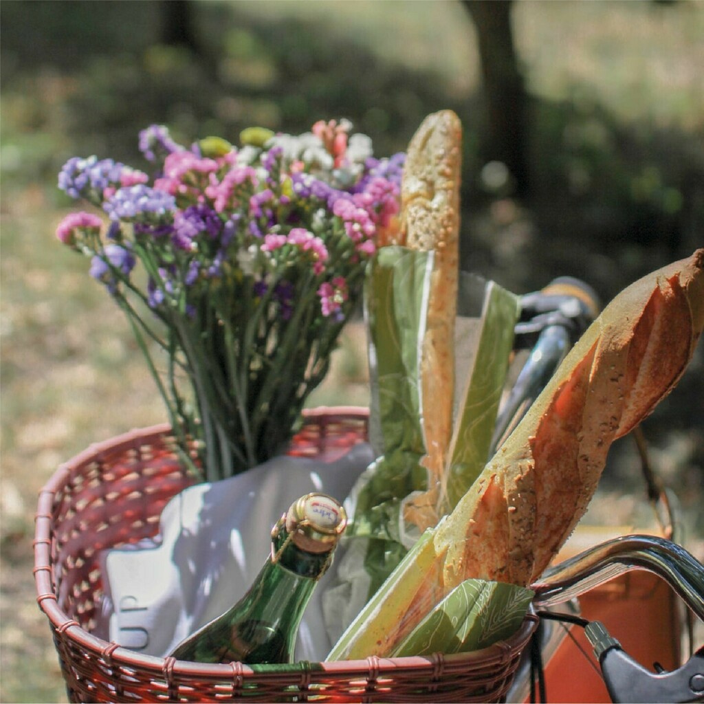 WineTube's tweet photo. Finally a picnic on the grass and some good wine to sip! ⁠
⁠
#picnic #spring #springwine #wine #winelover #italianwine #instawine #vino #wein #vinho #vin #winetasting #winery #winetime #winecountry #wineoclock #winestagram #wines #winebar #wineglass #winelife #winenight #win… https://t.co/t1RWiPMV8X