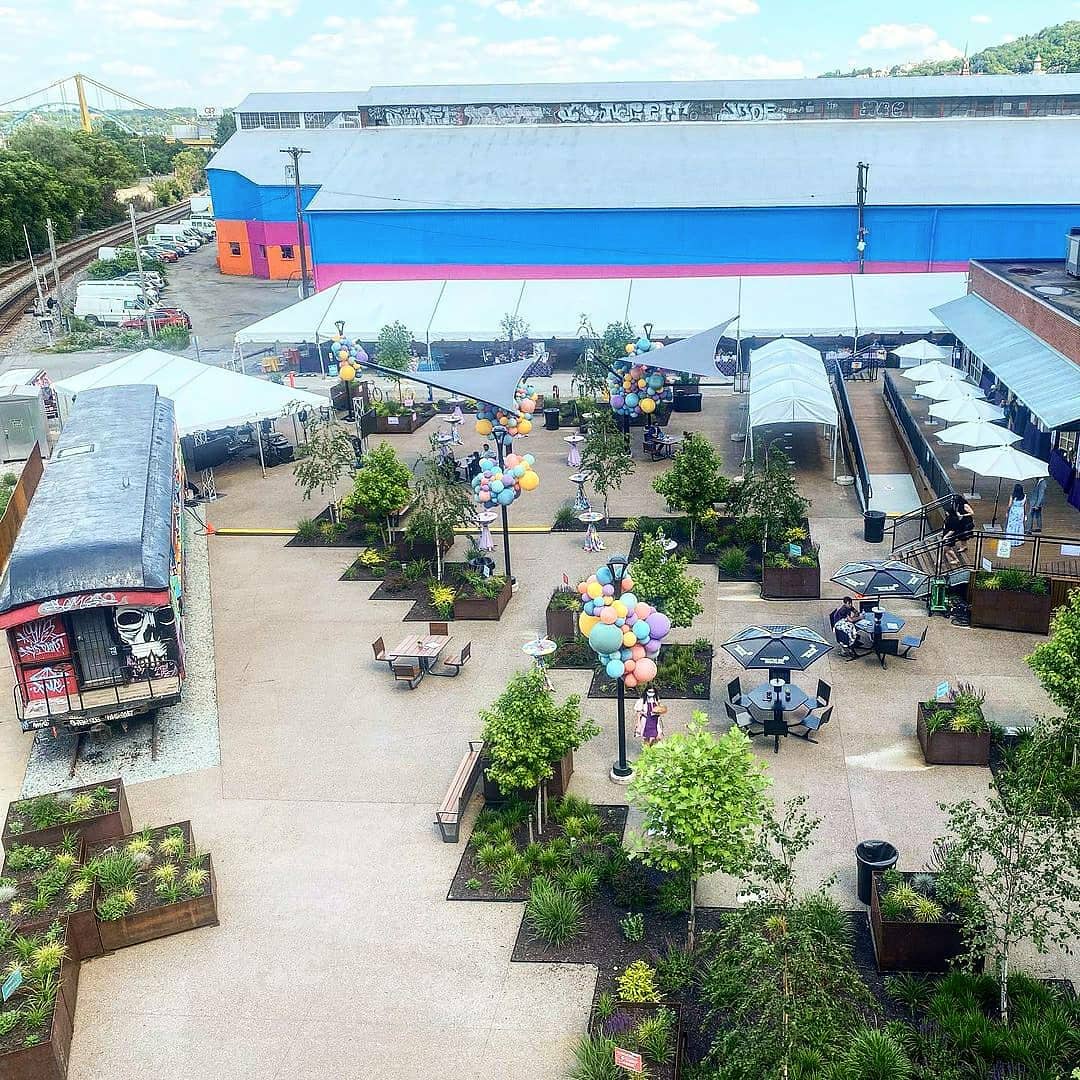 Yesterday was the perfect day to celebrate with <a href="/fcpgh/">Friendship Circle</a>!

📷 courtesy of @acebartenderspgh 

#friendshipcircle #friendship #nonprofit #nonprofitorganization #nonprofitsofinstagram #joinourcircle #partytime #TheHighlinePGH #CREPGH #CRE #citylife #McKnightRealty  #pittsburgh