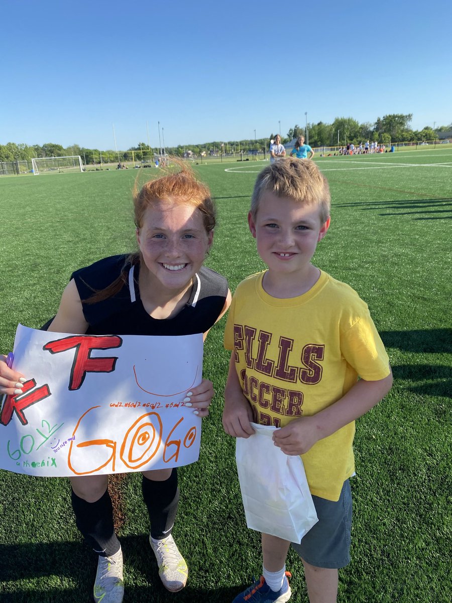 mofallssoccer's tweet photo. These @BFstatesmen @Steins2ndGrade1 loved meeting their @mofallssoccer Varsity buddies and cheering them to a victory on Friday! @mofallssoccer @FallsAthletics https://t.co/lARMPtBIu3