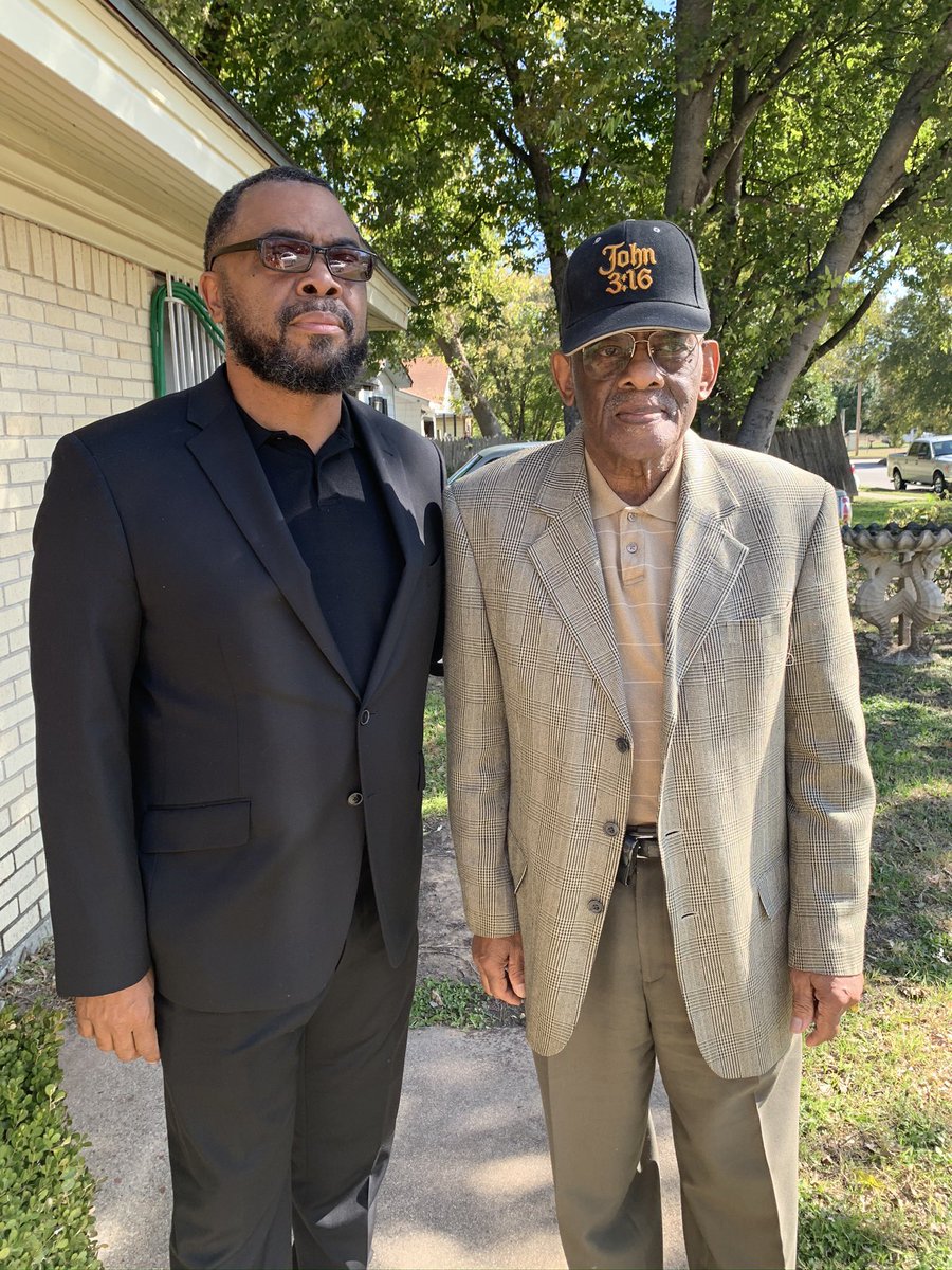 Marvlusone's tweet photo. @VIPvinnyD @CigarArtQueen @PokerThug7duece @BigMikefromRom1 @SitiRogers @MacWil22 @slayadidanca @kenyarosee @SoRavin_ my dad turns 86 today he’s my HERO bar none!! https://t.co/PFIKN0fe33