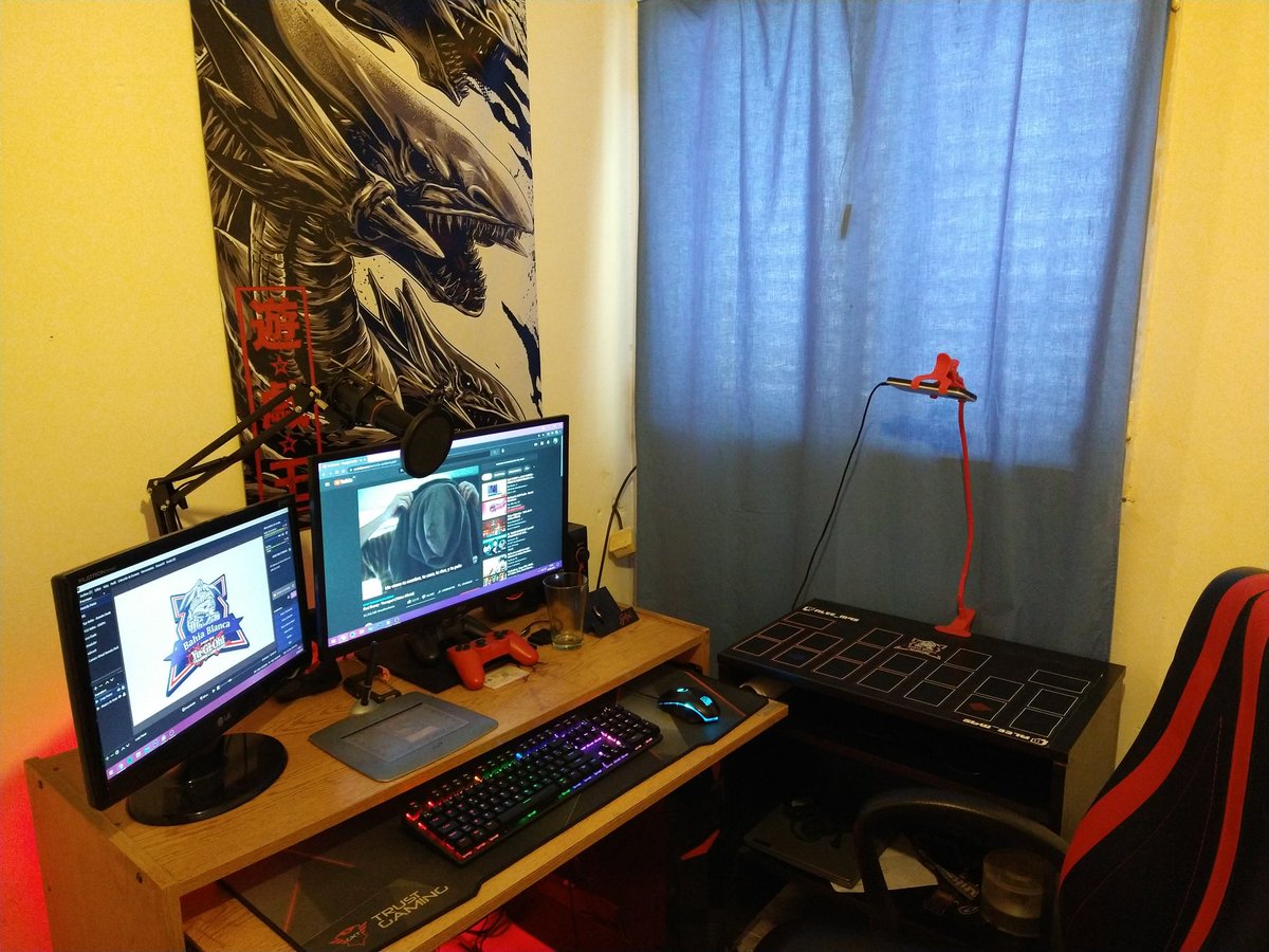 Alee_M95's tweet photo. My remote duel battle station #yugiohtcg. #remoteduel #yugioh https://t.co/N8sPx63mvv