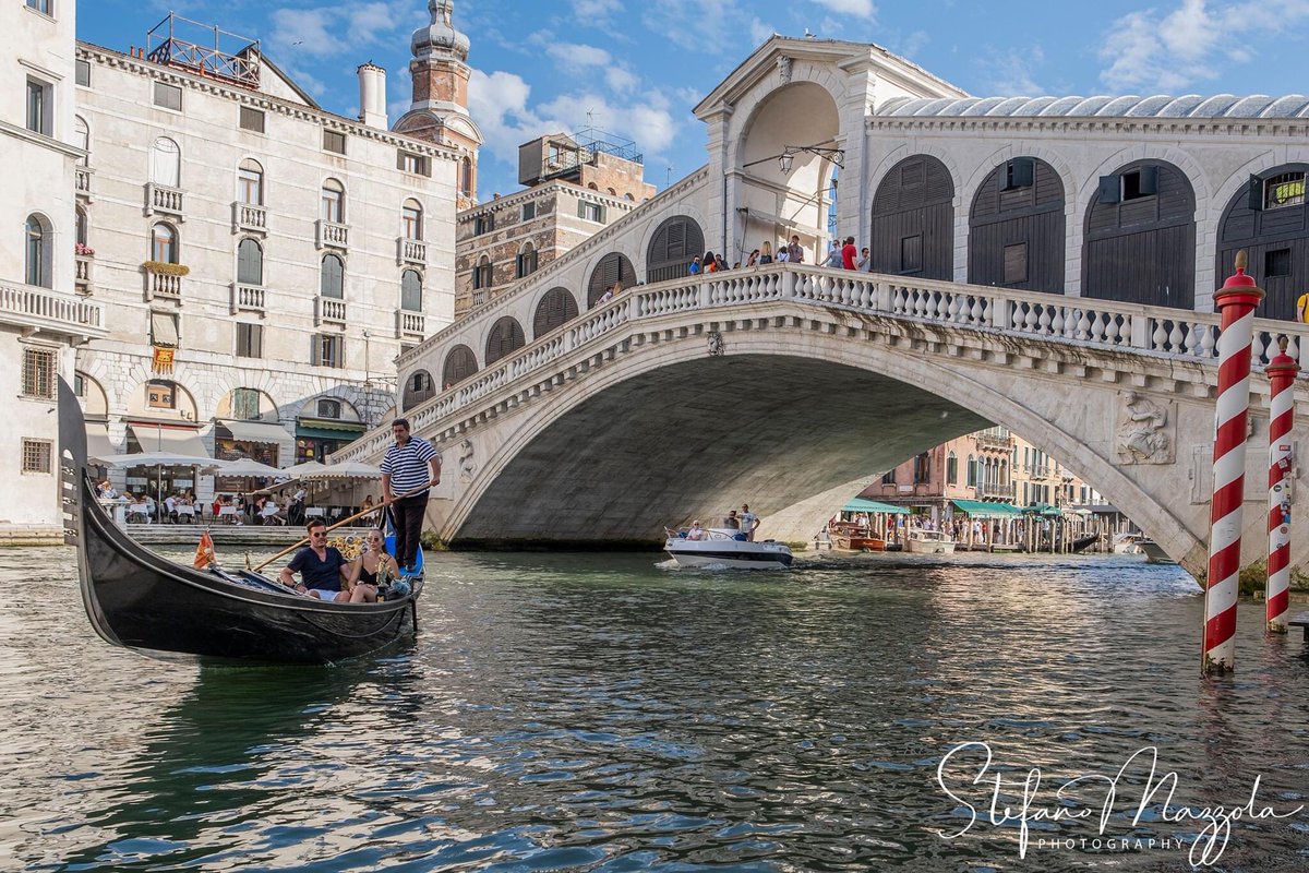 Un classico che non mi stanco mai di fotografare #venezia #italia #foto #fotografo #rialto