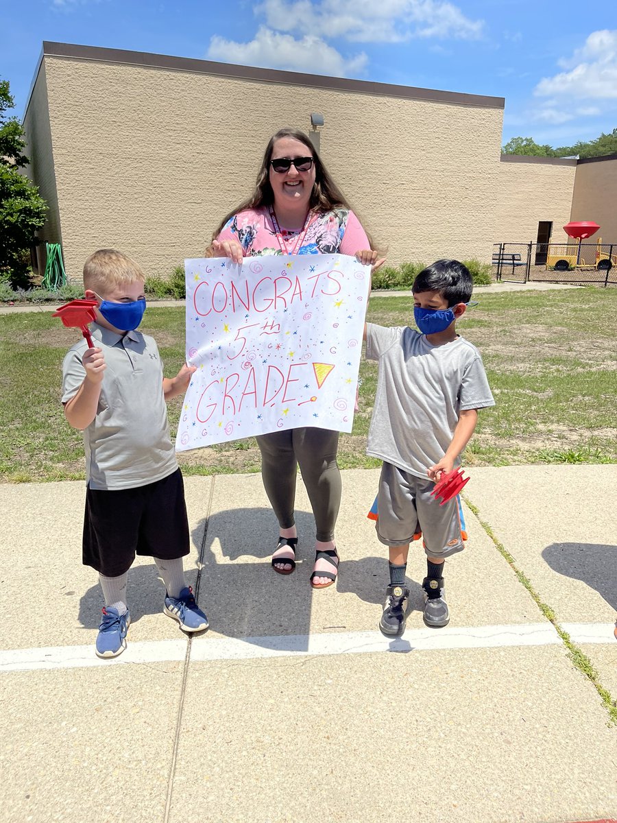 5th grade picnic fun! Congratulations!