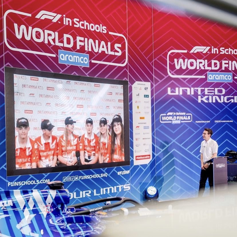 Britannia Red tweet media