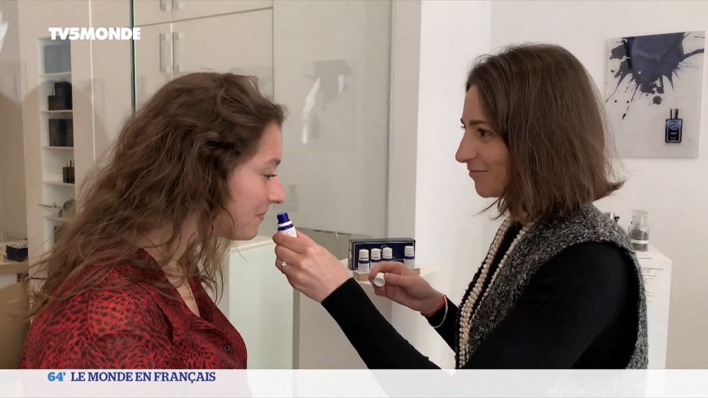 marieurbanscent's tweet photo. Covid-19 : comment soigner la perte de l'odorat ? https://t.co/Bygr1tini8 via @YouTube
@urban_scents with pur Smelling Training…
#tv5 #smellingtraining #urbanscents #anosmia #COVID19 #covid #lossofsmell #lossoftaste https://t.co/TSOHb3MXho
